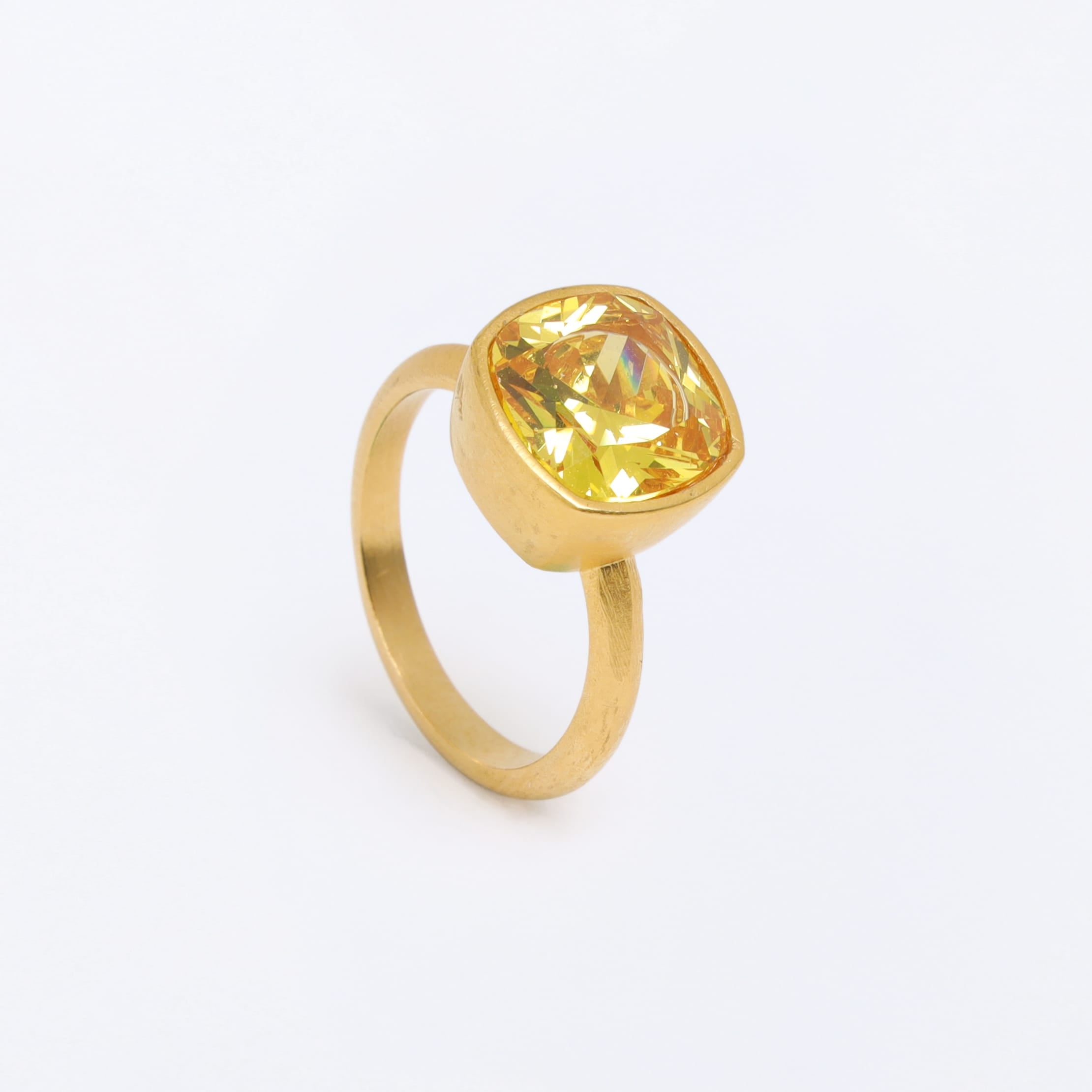 Nova Square Ring