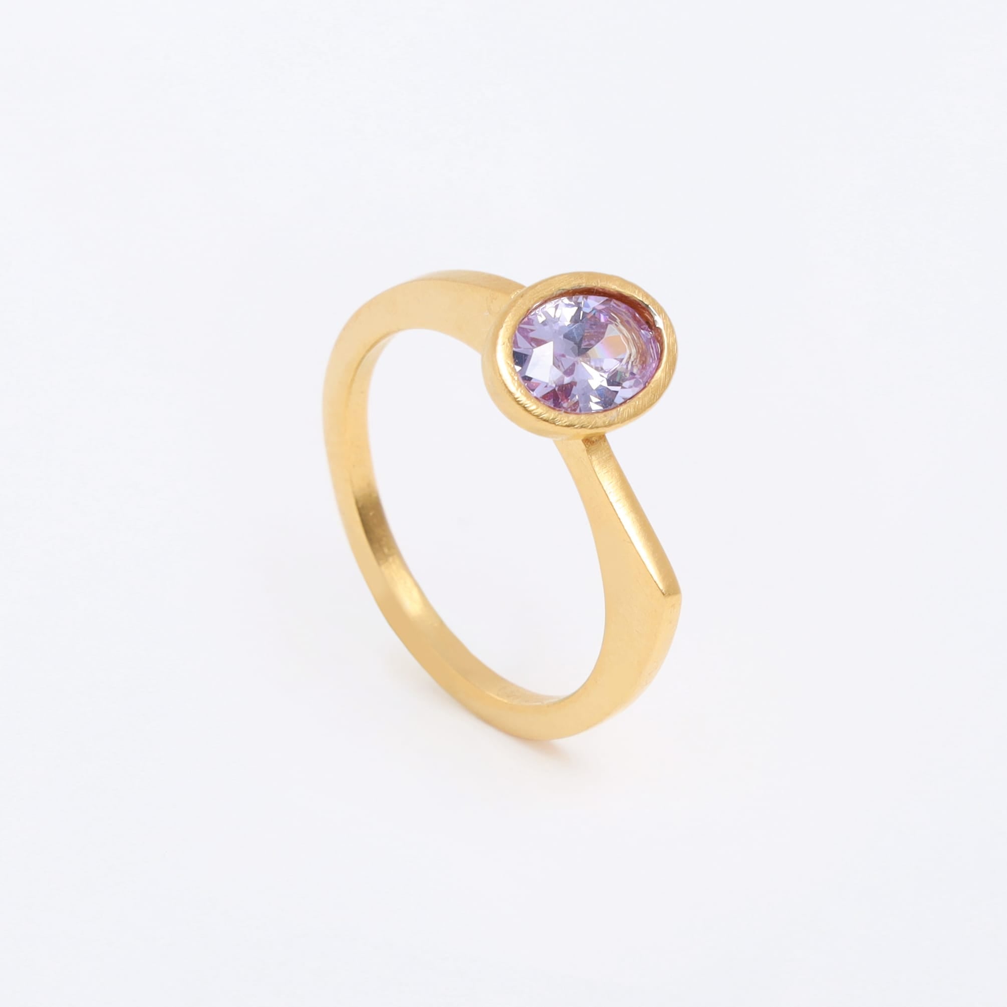 Luma Oval Ring Fe