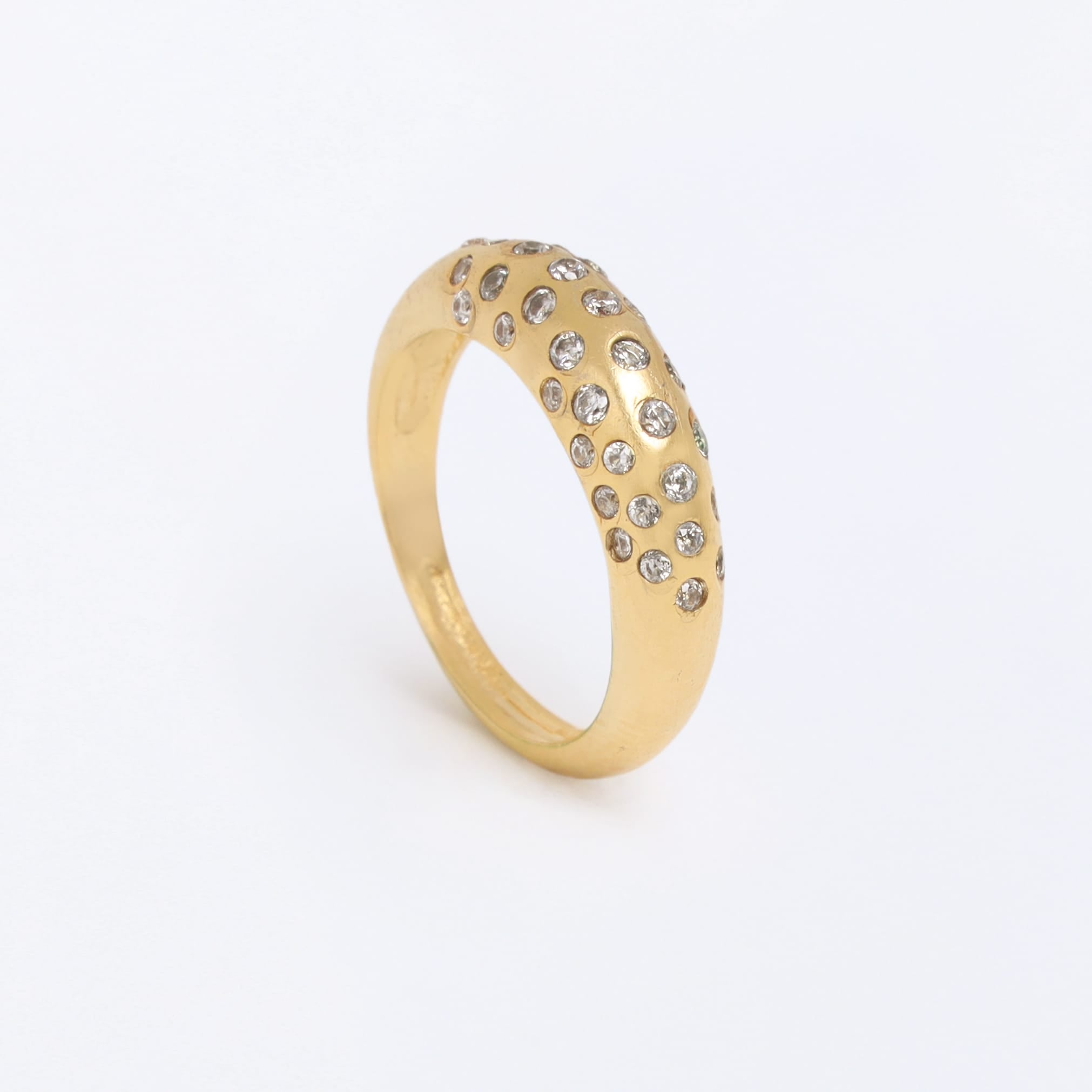 Elara Pavé Ring Fe
