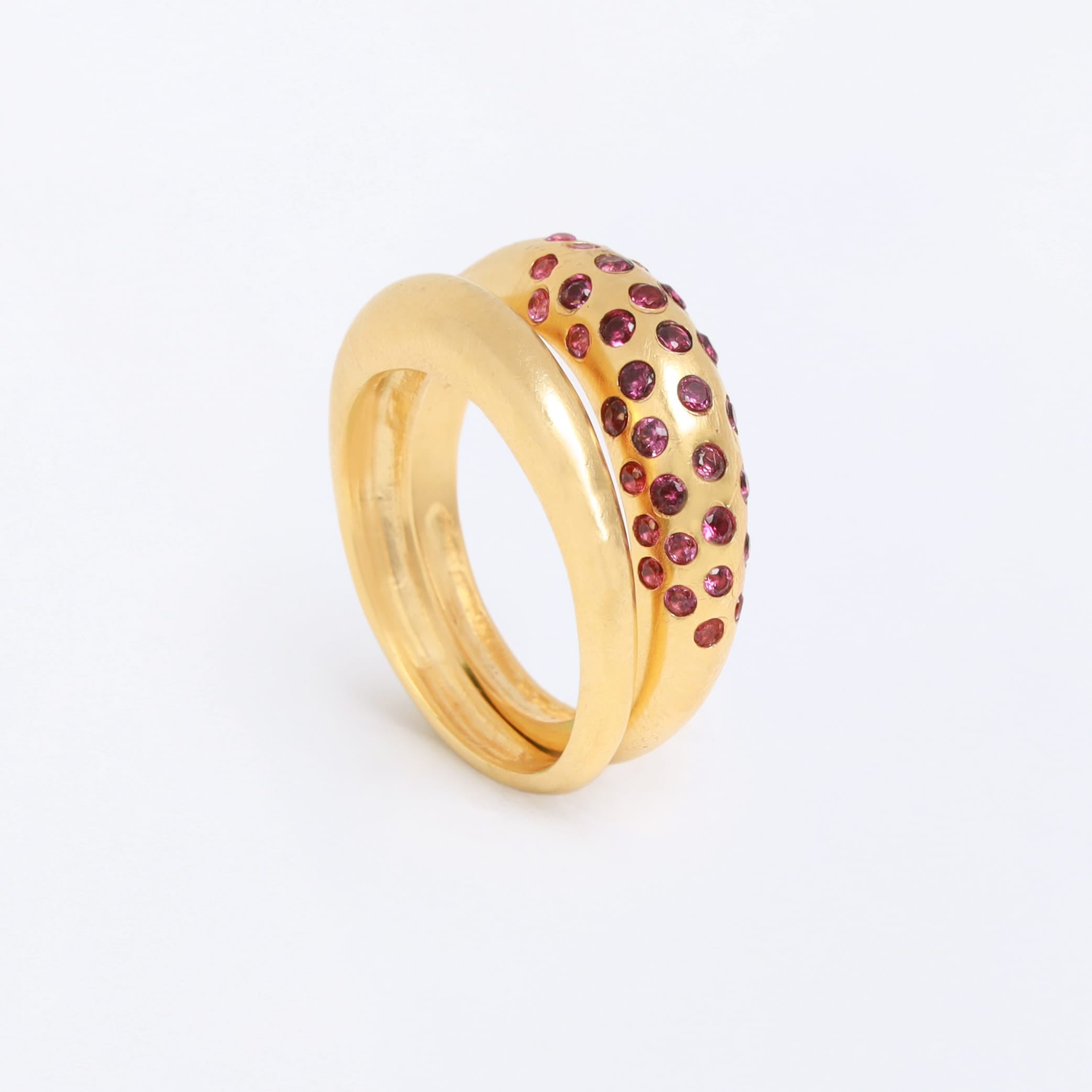 Elara Pavé Ring Fe