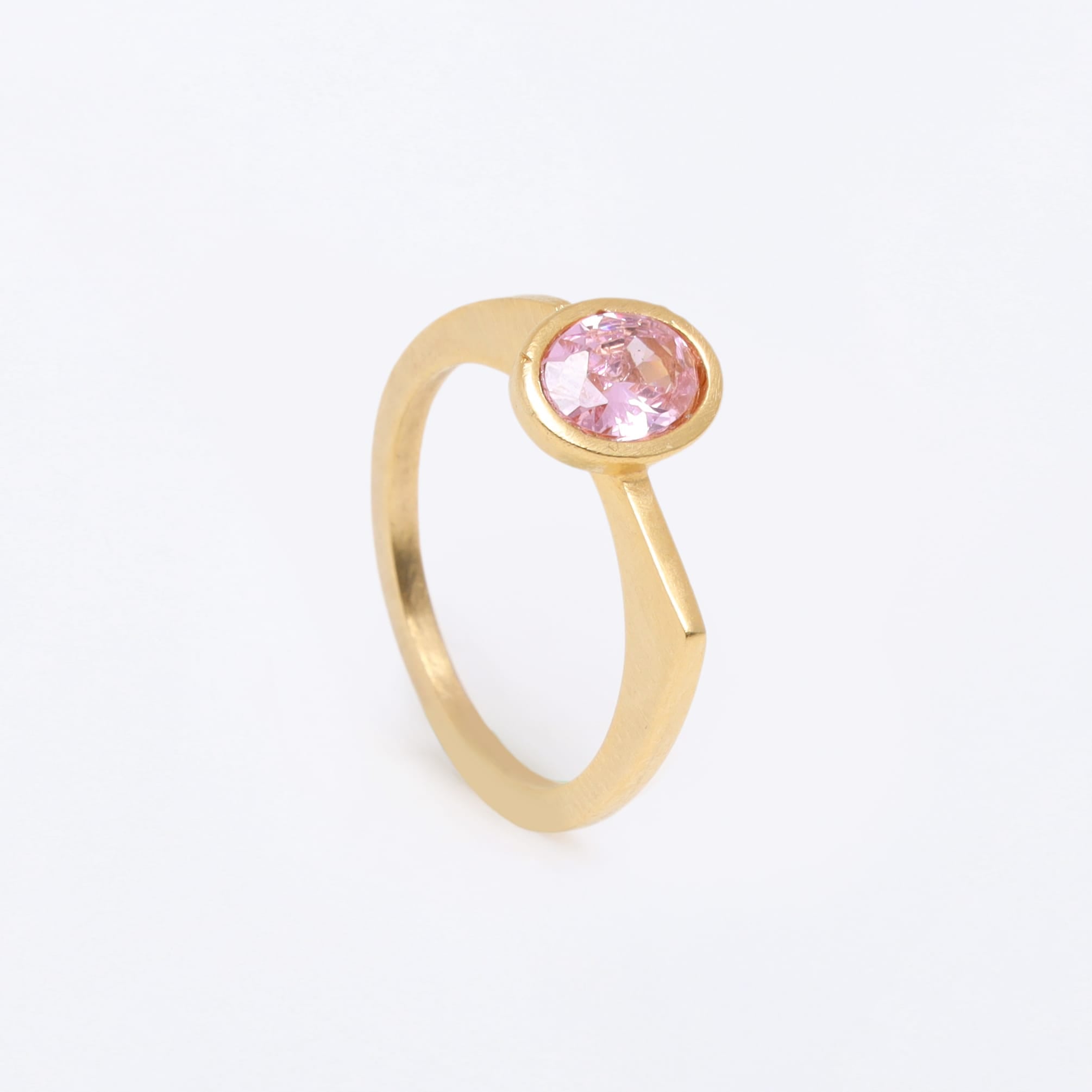 Luma Oval Ring Fe