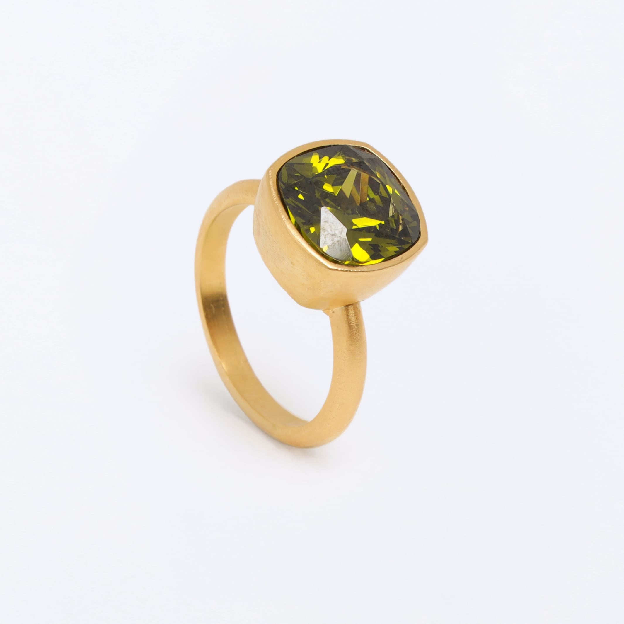 Nova Square Ring