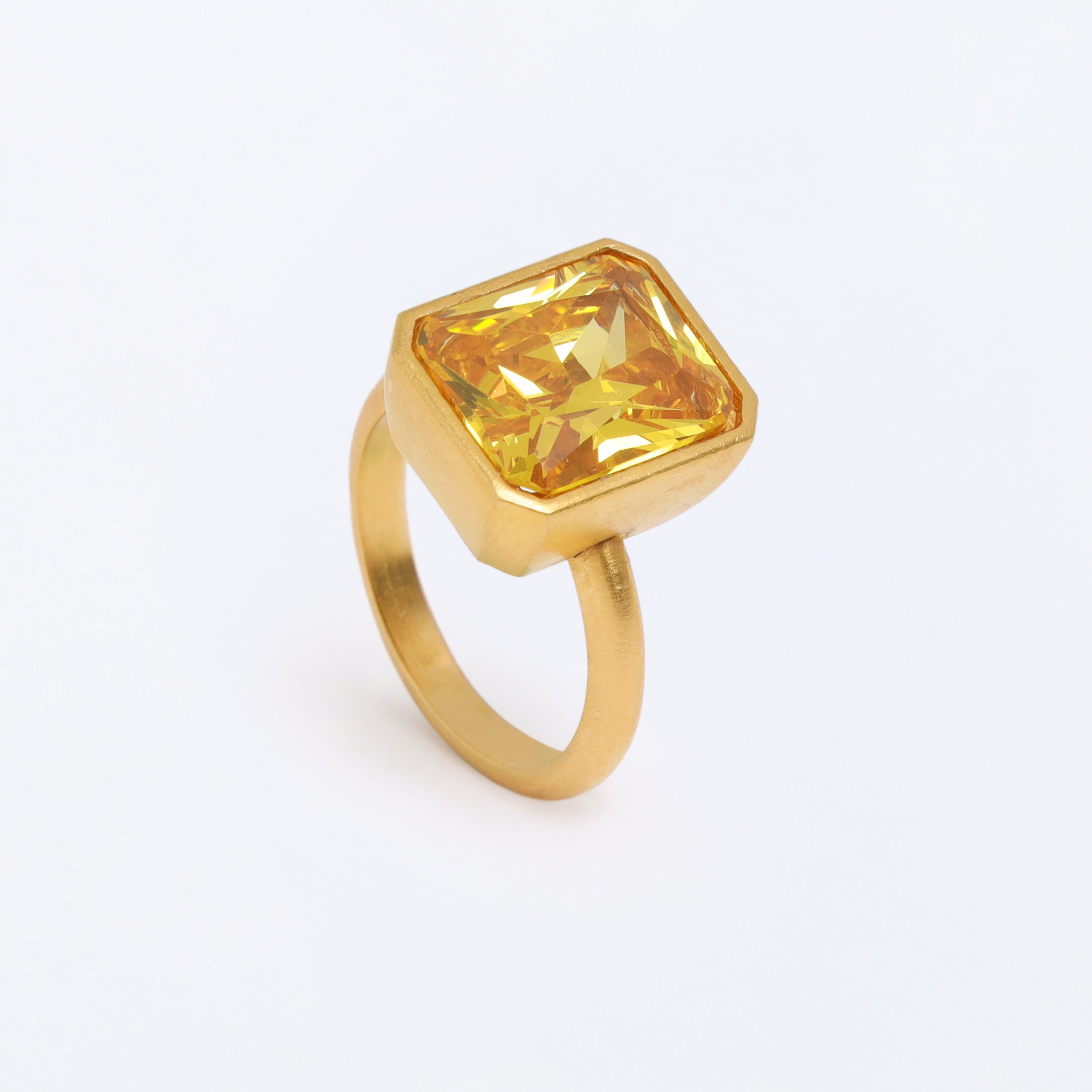 Nova Line Ring