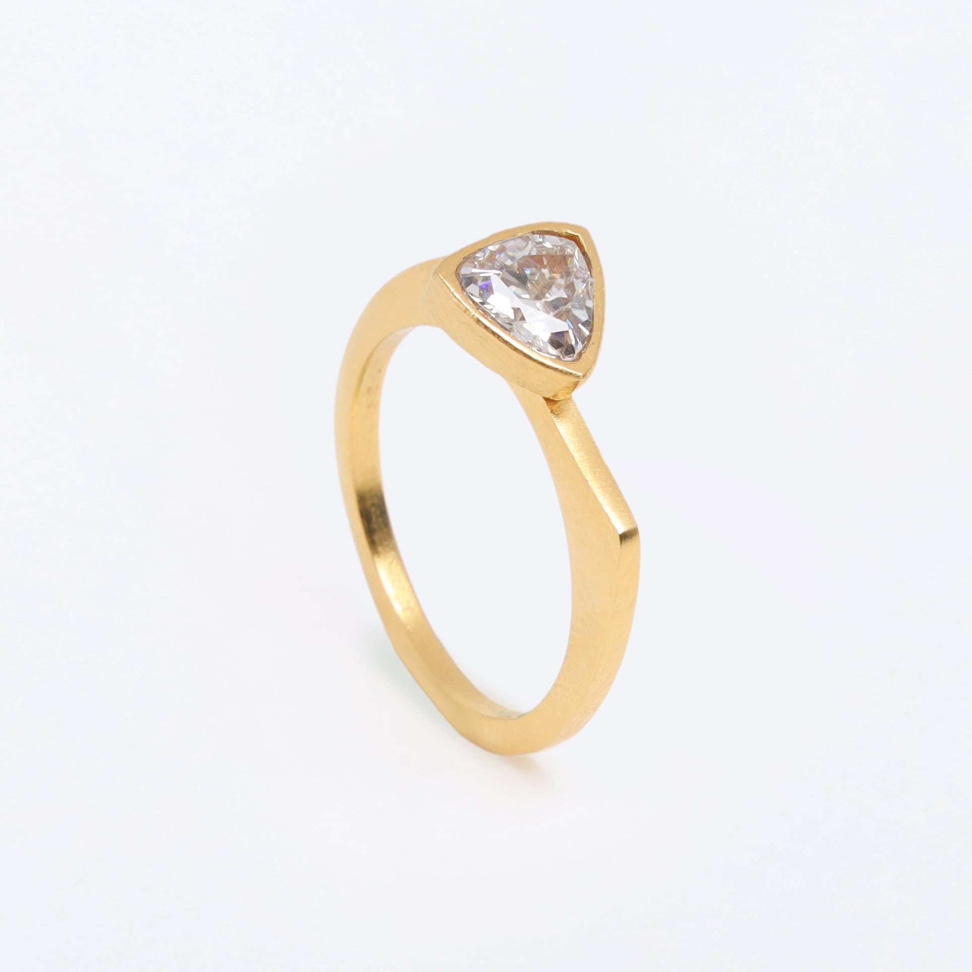Luma Prism Ring Fe