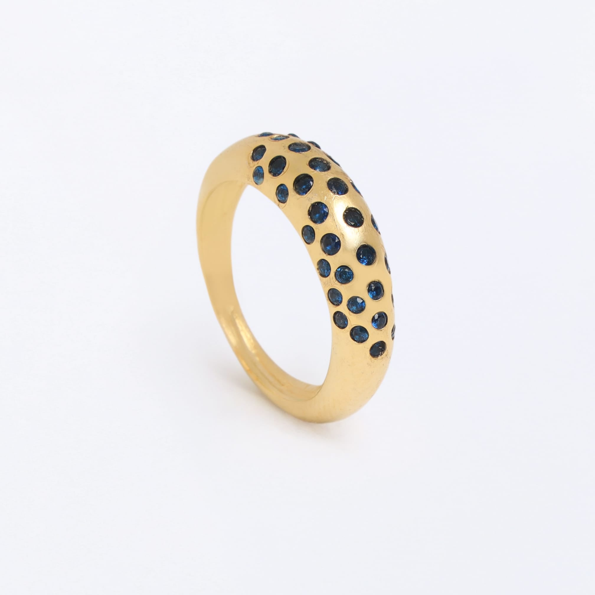 Elara Pavé Ring Fe