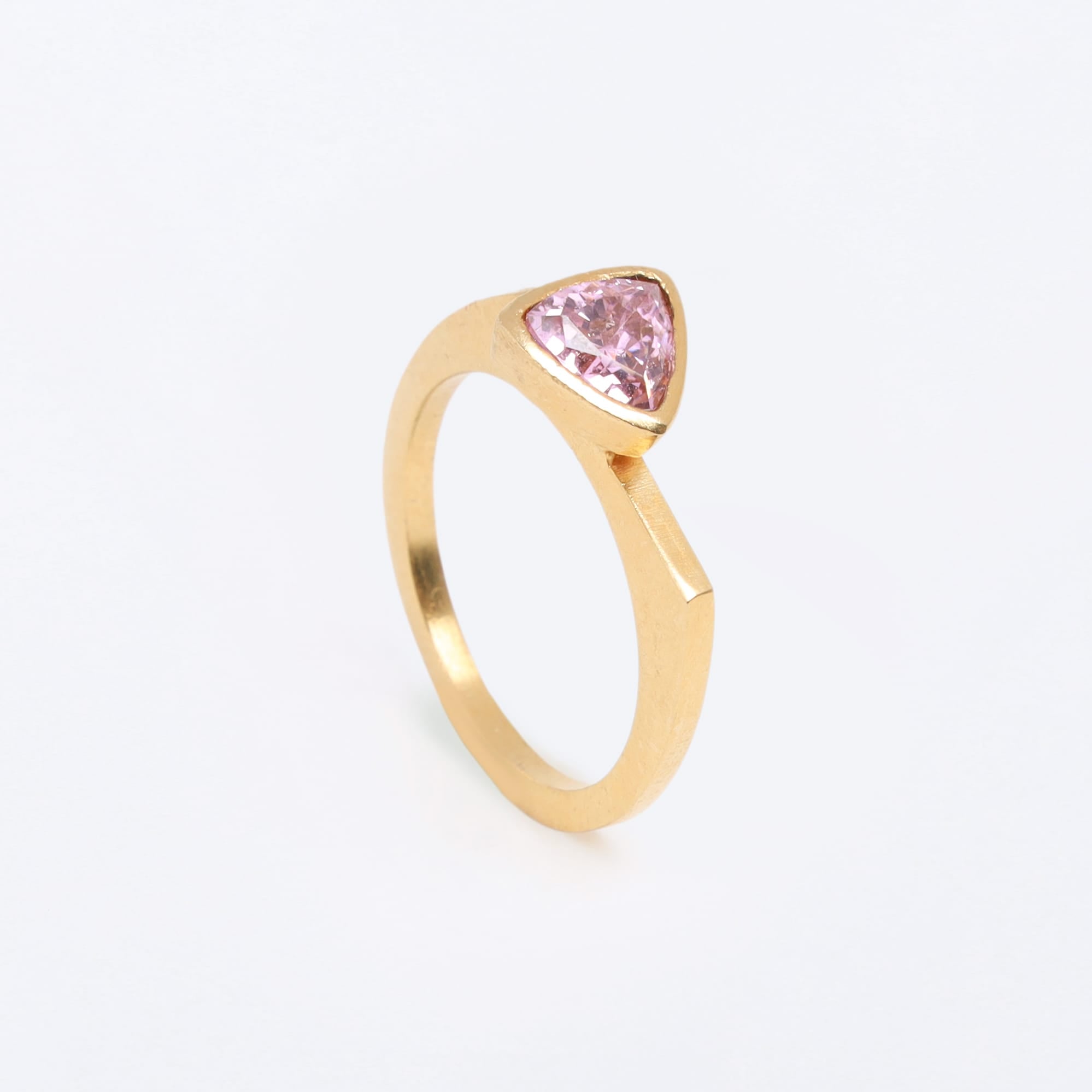 Luma Prism Ring Fe